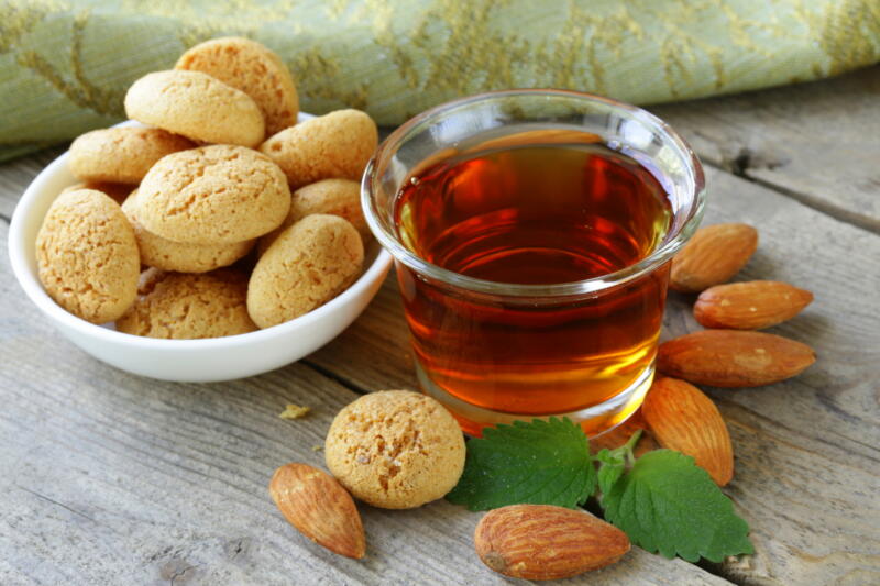 Liqueur Amaretto with almond biscuits
