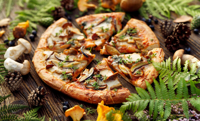 Pizza with mushrooms