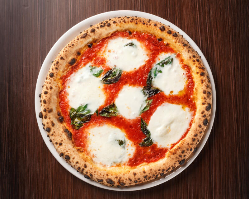 Mozzarella on Pizza: Types, Advantages, Techniques