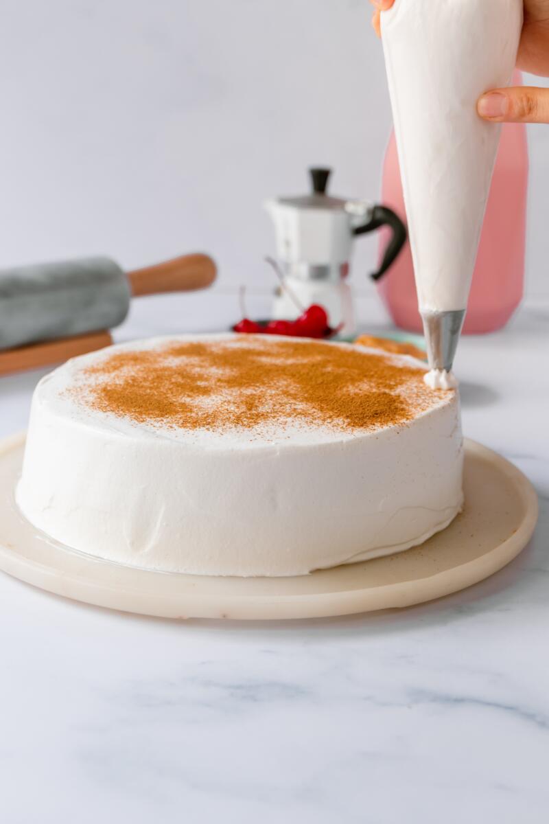 Frosting of Tres leches cake